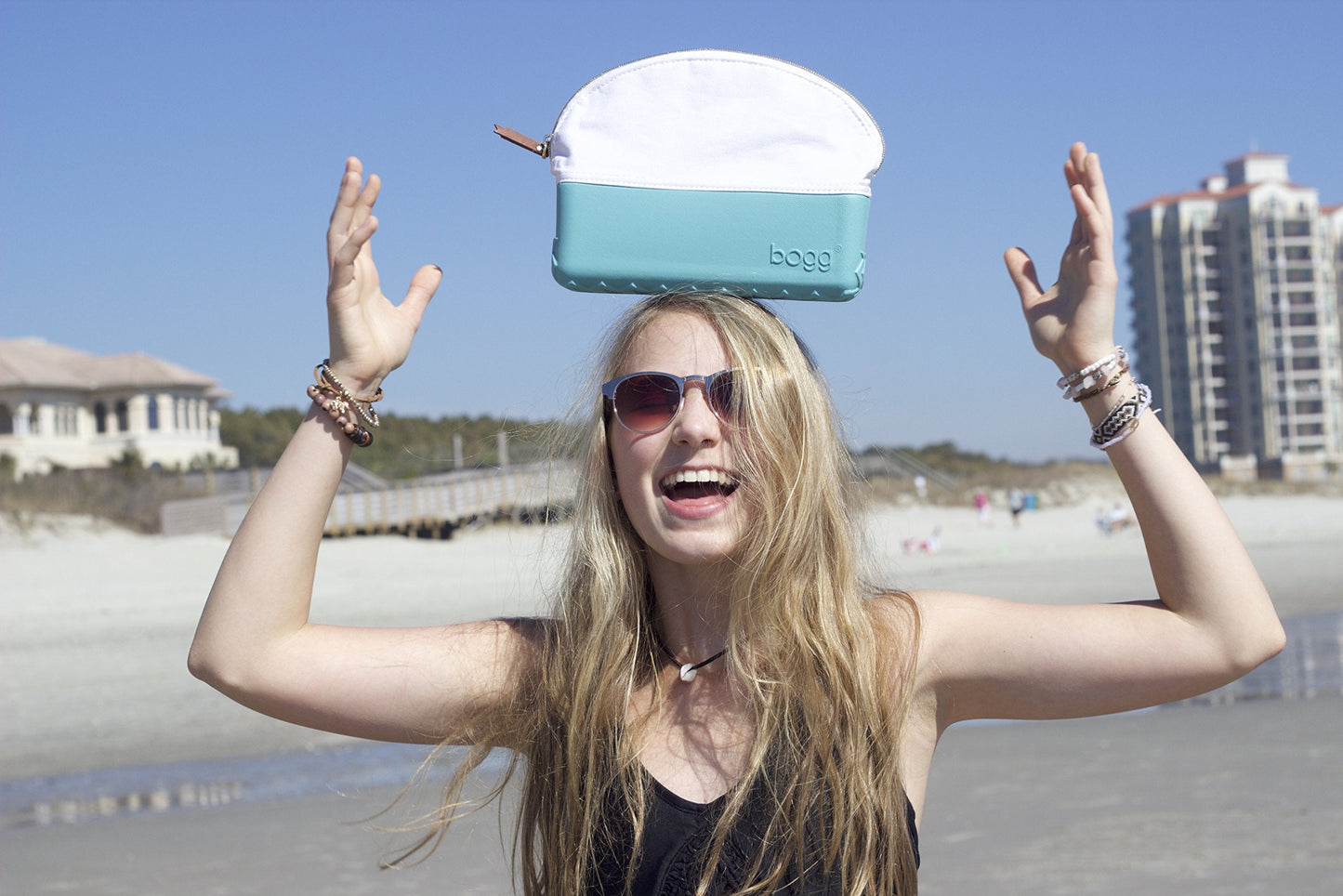 BOGG BAG - Beauty and the Bogg - Turquoise and Caicos - Cosmetic Makeup Bag - 9in x 7in x 3in - Waterproof Pouch - Travel Organizer - Beauty Case